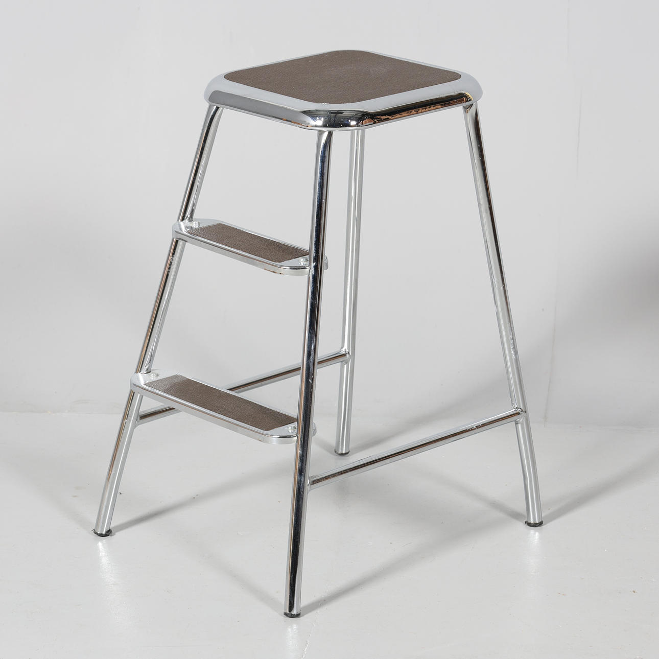 STEGPALL, metall, Awab.