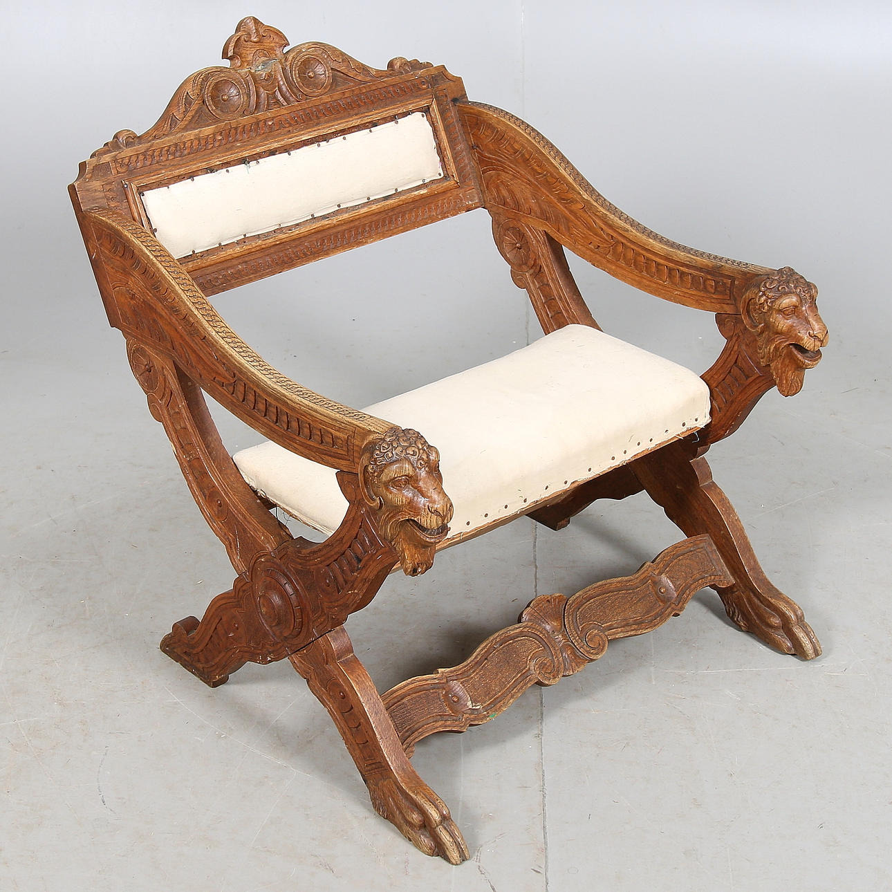 KARMSTOL, ek, fornnordisk stil, sekelskiftet 18/1900.