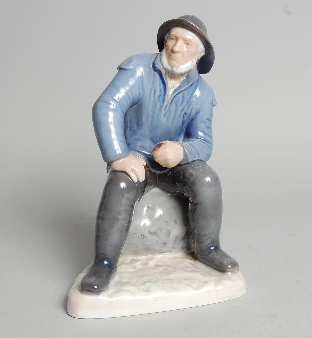 FIGURIN, porslin, " fiskargubbe" Bing & Gröndahl.