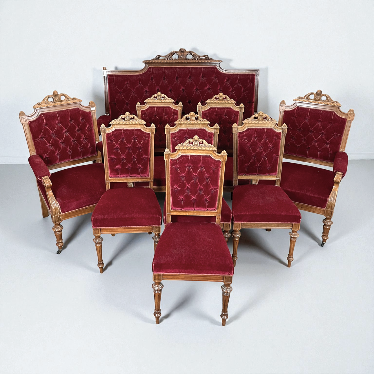 LOUNGE-RYHMÄ, 9 osaa, Neo-Renaissance.