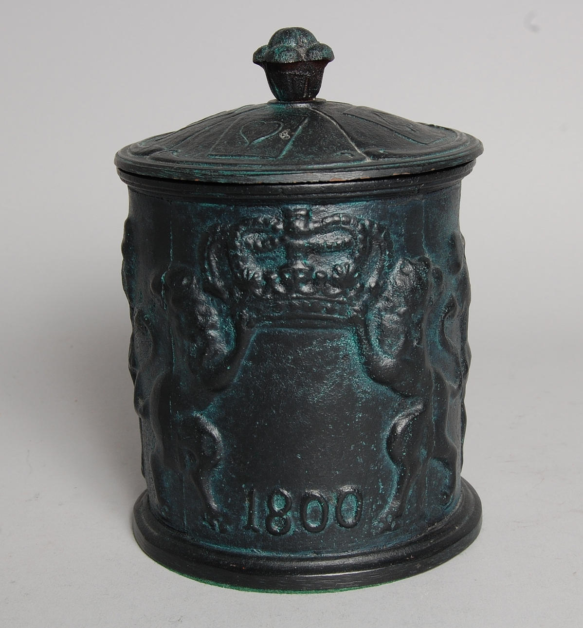 TOBASBURK, gjutjärn, 1900-tal, efter modell från Hällefors bruk.