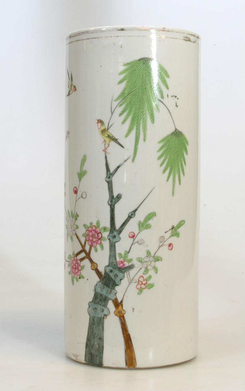 PENSELVAS, SÅ KALLAD BRUSH POT, porslin, Kina, 1900-talets första hälft.