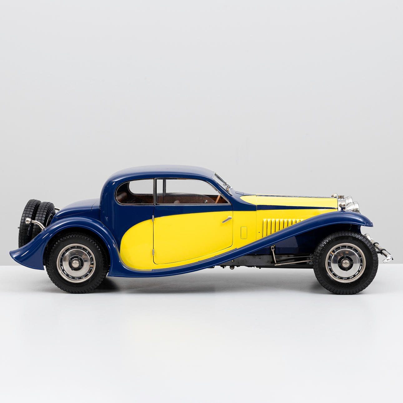 POCHER BUGATTI 50T from scale 1:8. made in Italy. Toys - Model