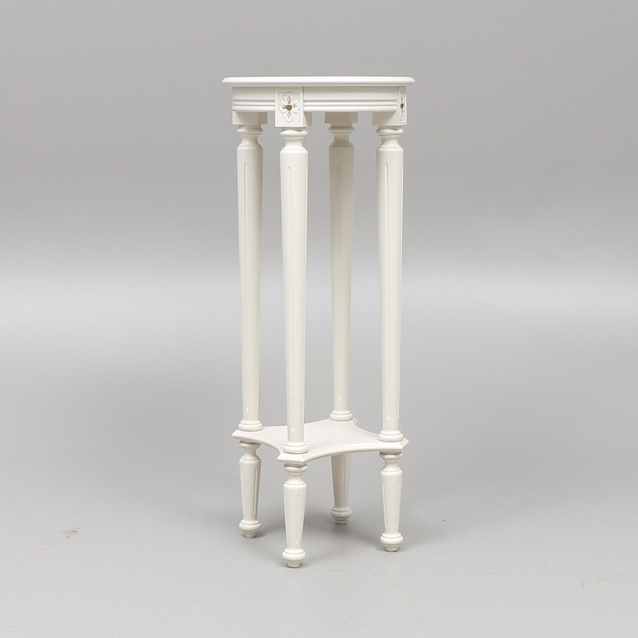 PIEDESTAL, gustaviansk stil, Möbelboning i Tibro, 1900-talets andra hälft.