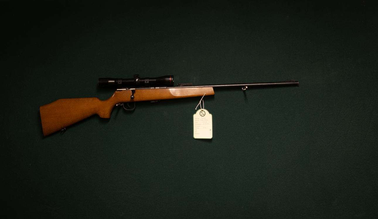 Wischo Kal. 22LR Supply No.: 828931 SE1875584. Licence weapons - Rifles ...