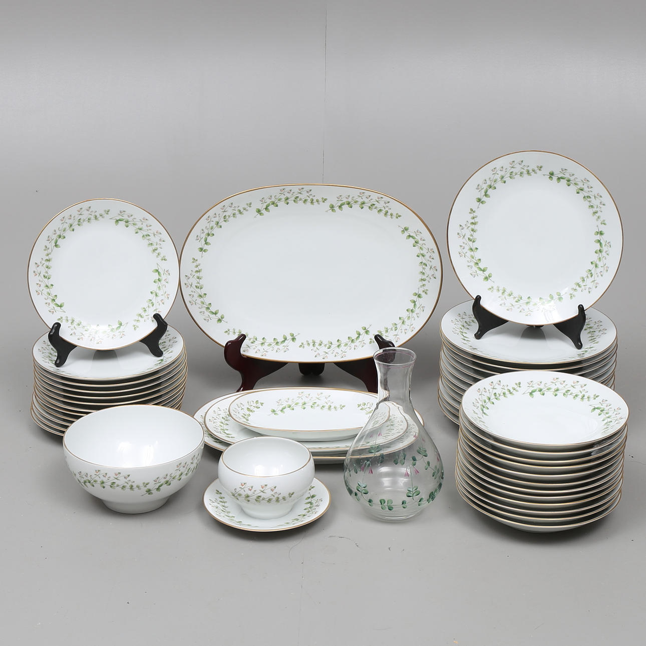 MATSERVIS, 43 delar, "Linnaea Borealis", Hackefors.