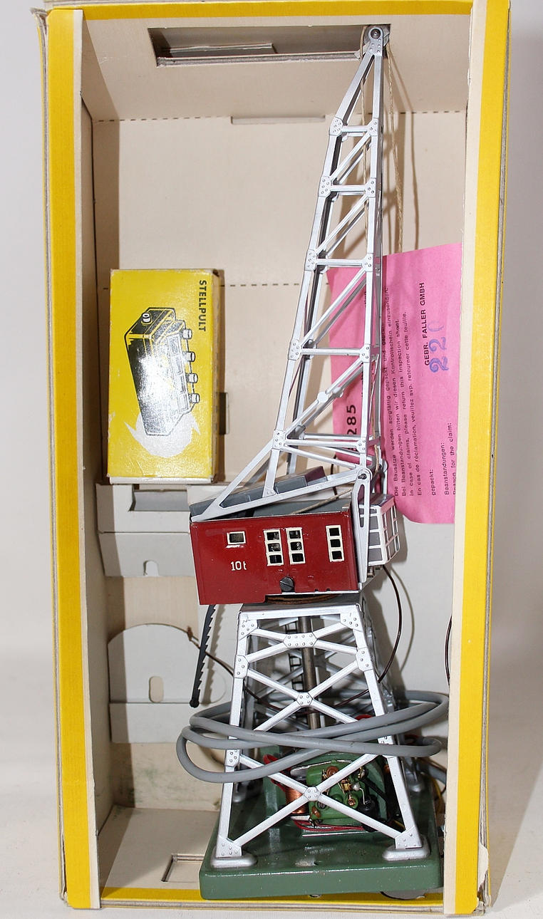 LYFTKRAN, modell 7051, Märklin.