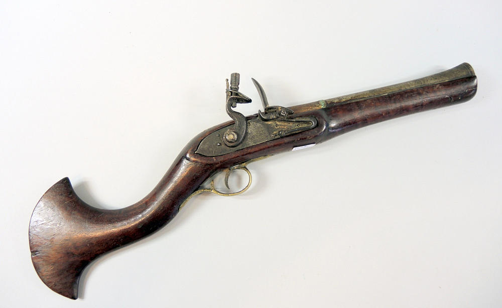 BLUNDERBUS/TROMBLON.