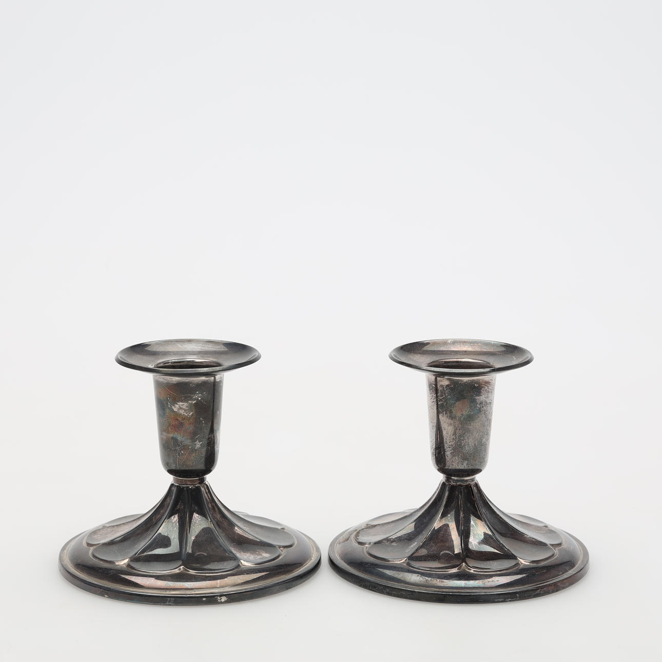 CANDLESTICKS pair silver gross weight approx. 220,9 grams.