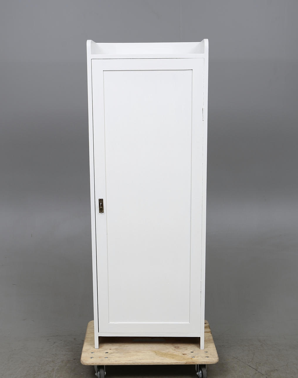 LINNESKÅP, jugend, tidigt 1900-tal.