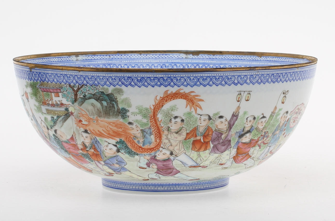 SKÅL, sk. äggskalsporslin, Kina.