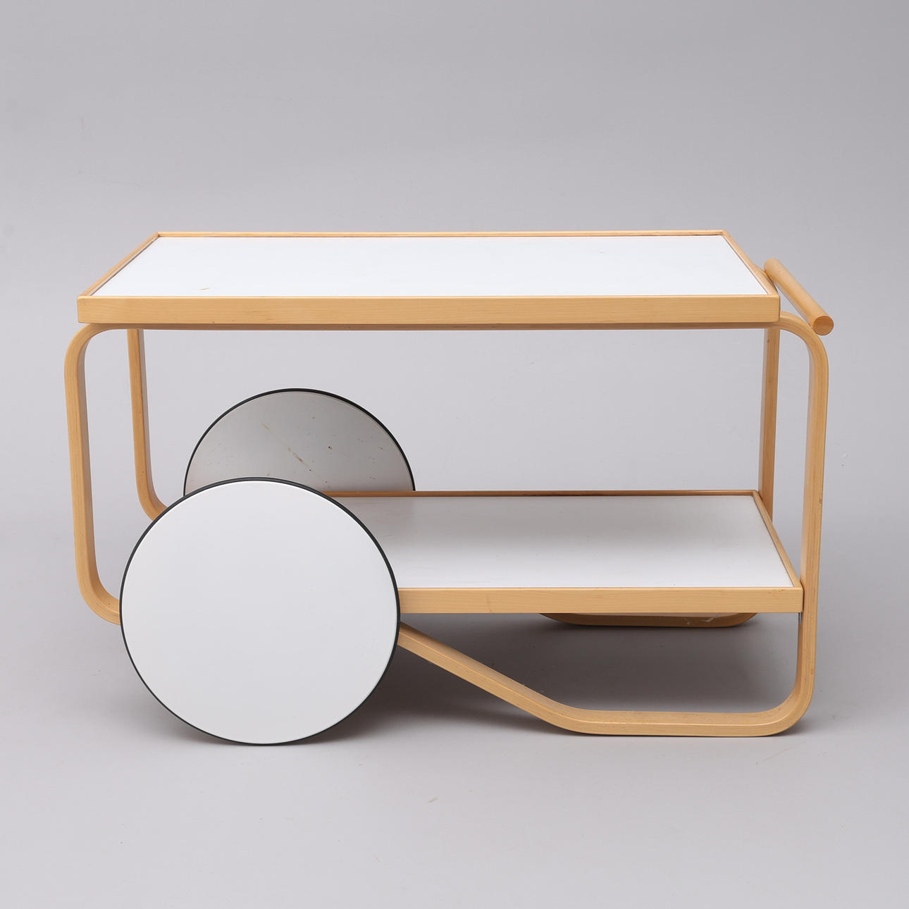 ALVAR AALTO. SERVERINGSVOGN, MODEL 901, ARTEK.