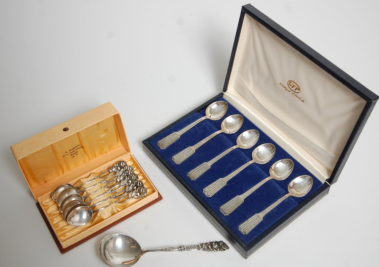 TESKEDAR, 13 st, silver, vikt.