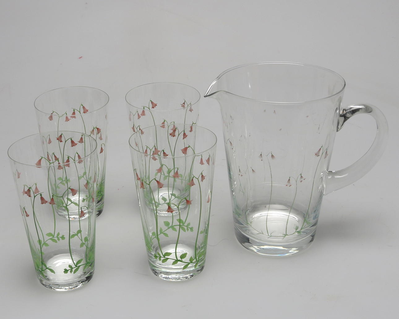 TILLBRINGARE samt GLAS, 5 delar, 1900-tal.