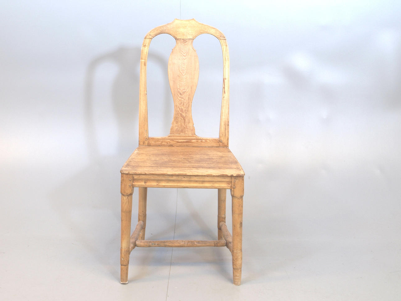 STOL, avlutad fur, rokokostil, 1800-tal.