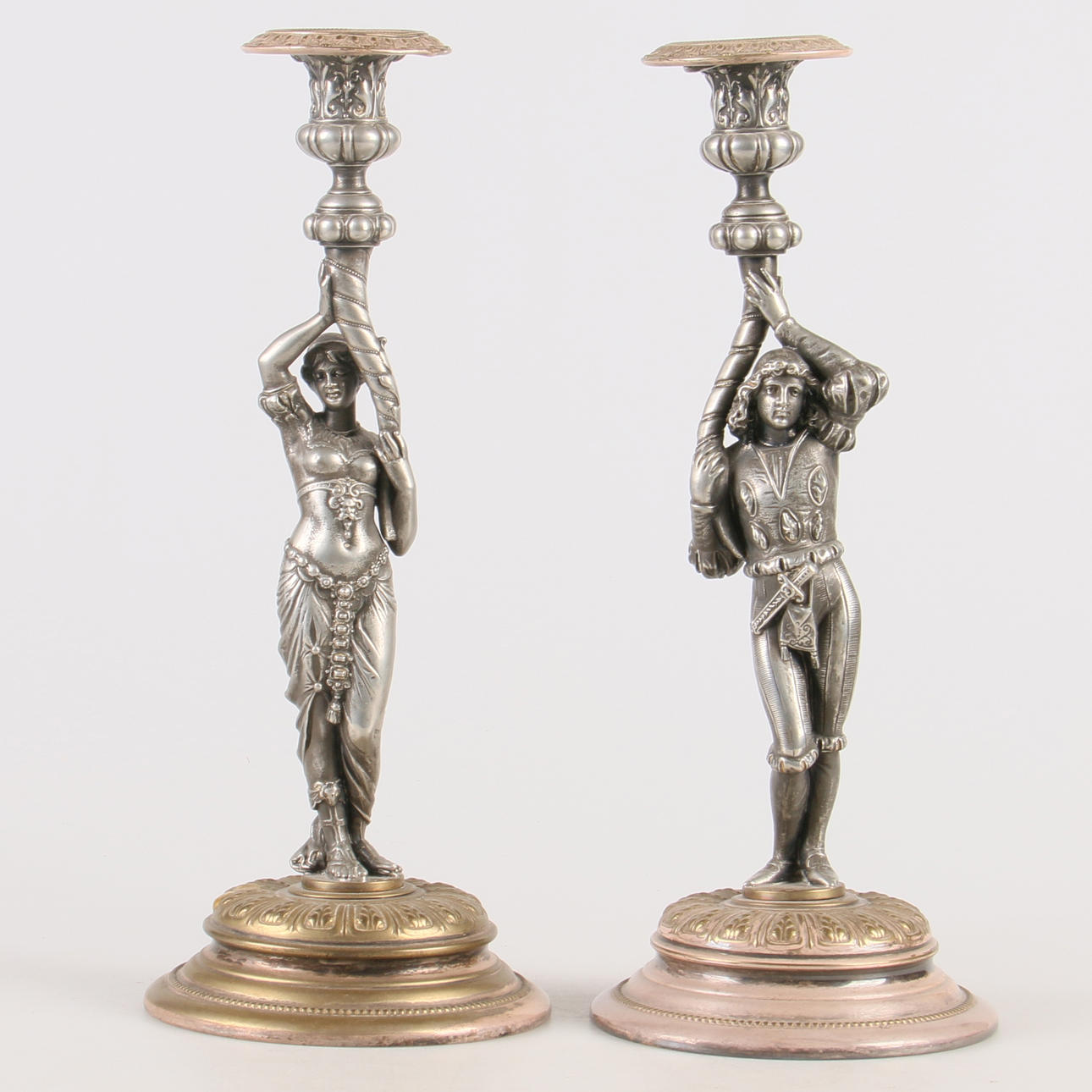 LJUSSTAKAR, ett par, nysilver, GAB, 1900-talets första hälft.