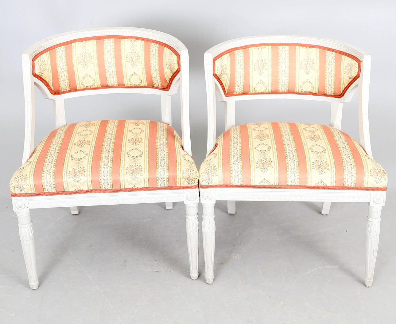 BALJFÅTÖLJER, 1 par, gustavianska, 17/1800-tal.