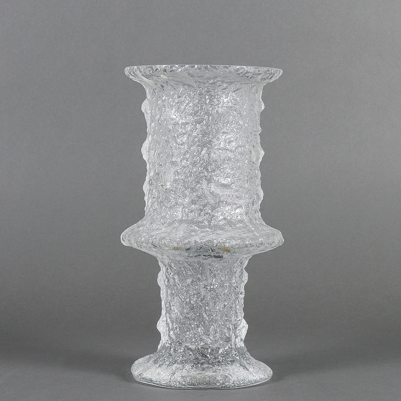 TIMO SARPANEVA. Vas, Iittala, Nardus.