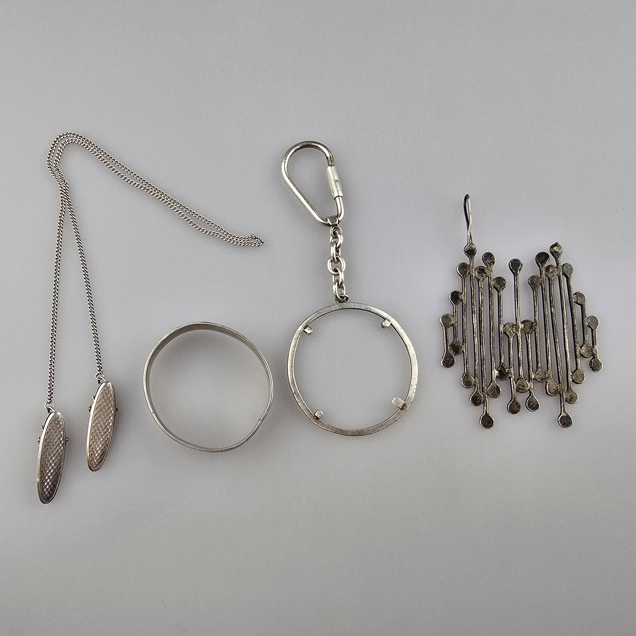 SET OF SILVER, 4-piece set.