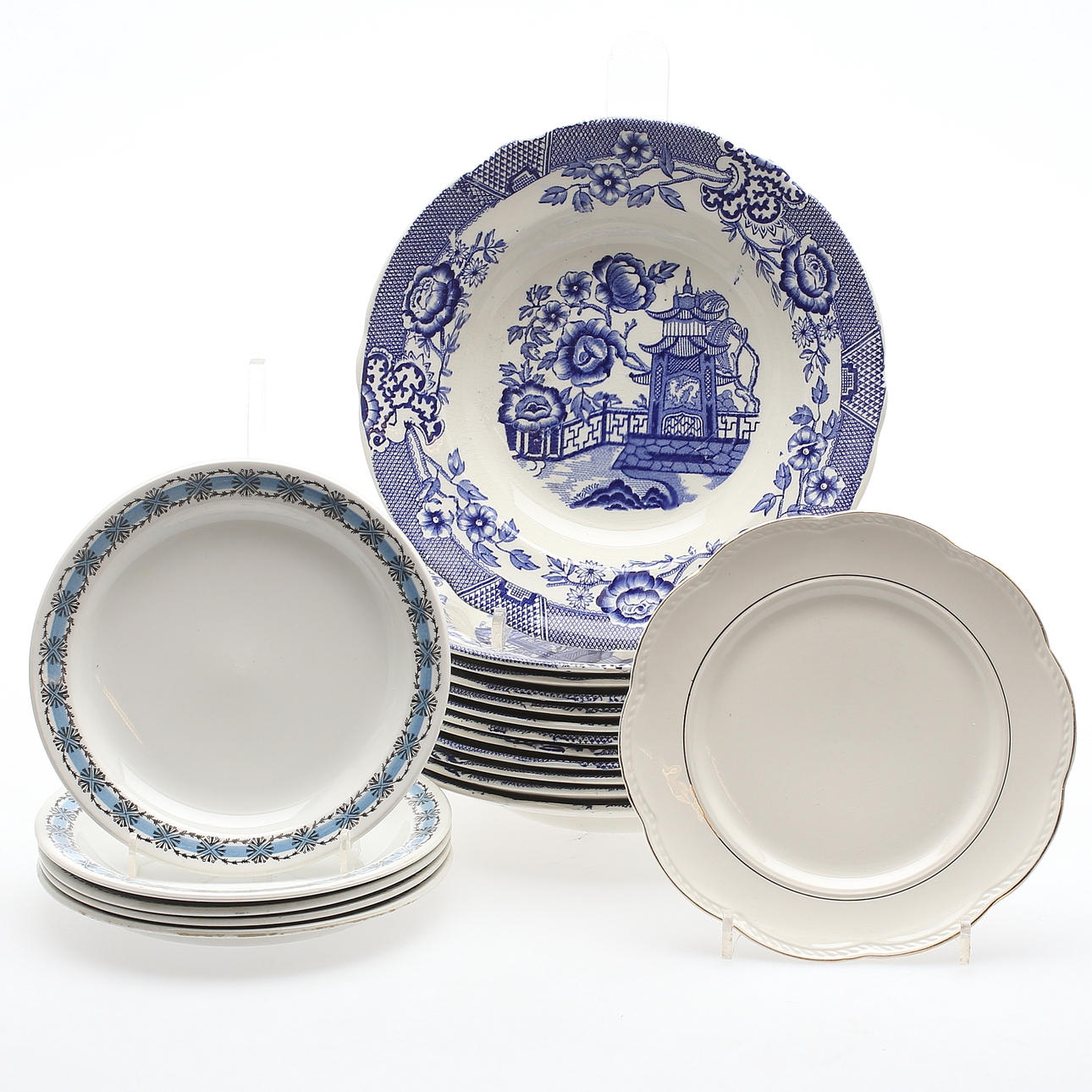 PLATES/SERVICES, 18 pieces, porcelain/flintware, Upsala-Ekeby