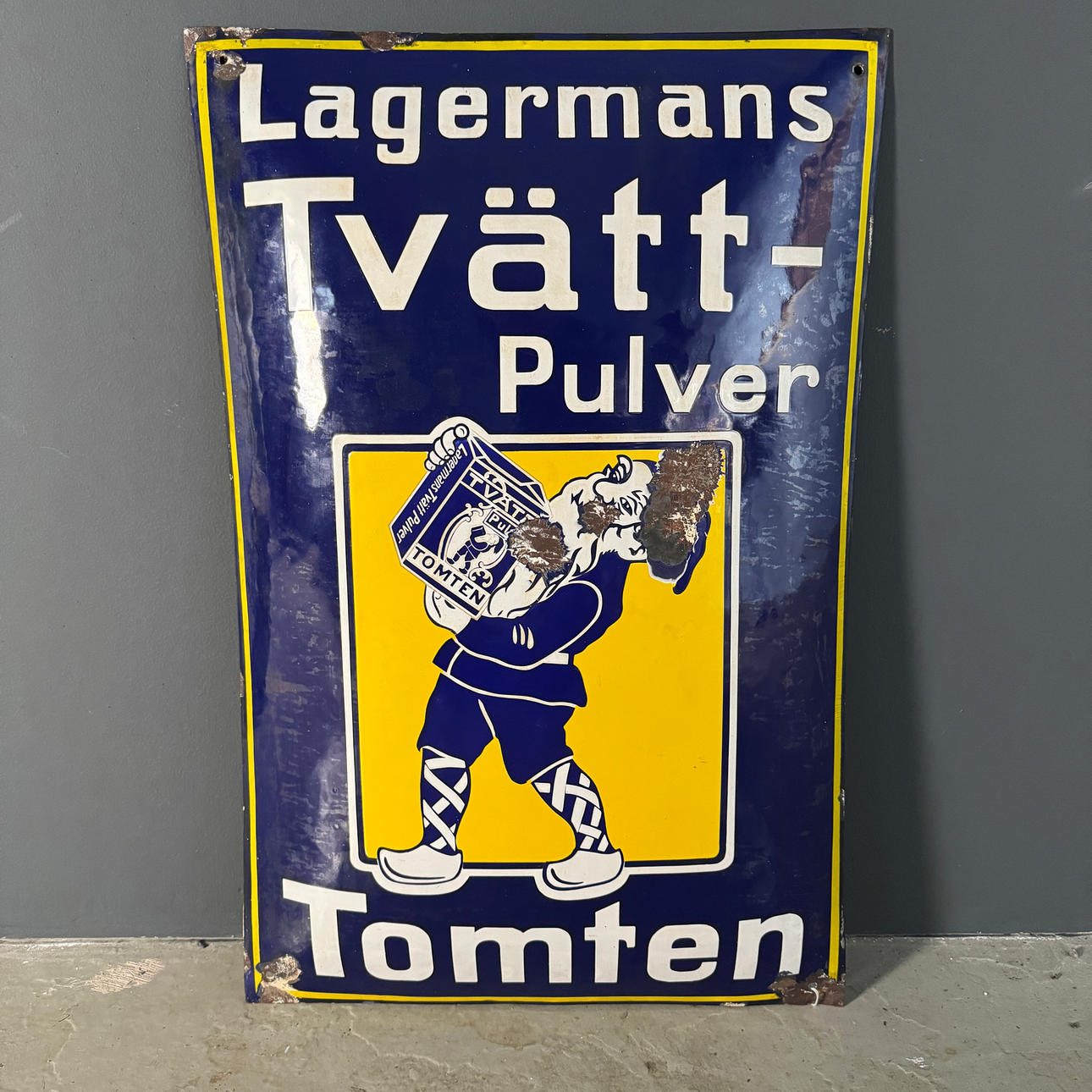 SANTA'S WASHING POWDER, enamel sign, 1910/20's. Collectables ...