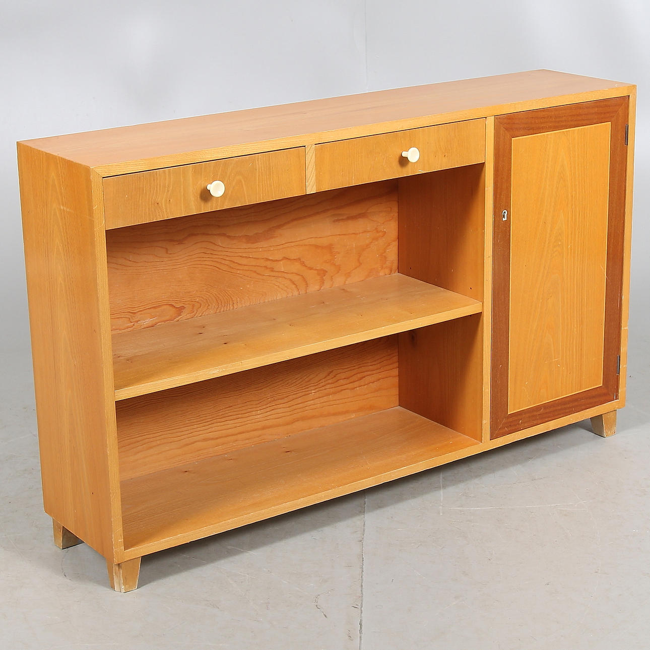 BOKHYLLA, lövträ, funkis, 1900-talets mitt.