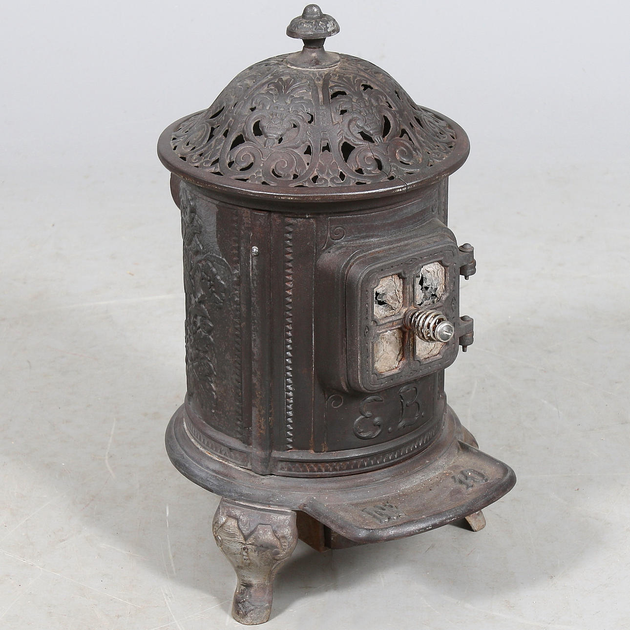 GJUTJÄRNSKAMIN, Eskilstuna Bruk no 10.