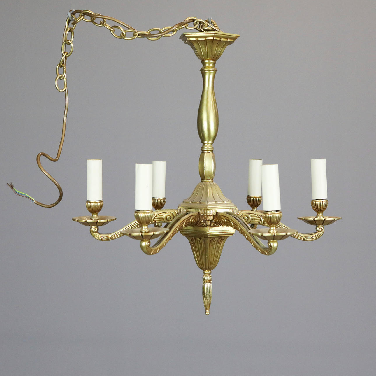 FRANSK STIL LYSEKRONE.