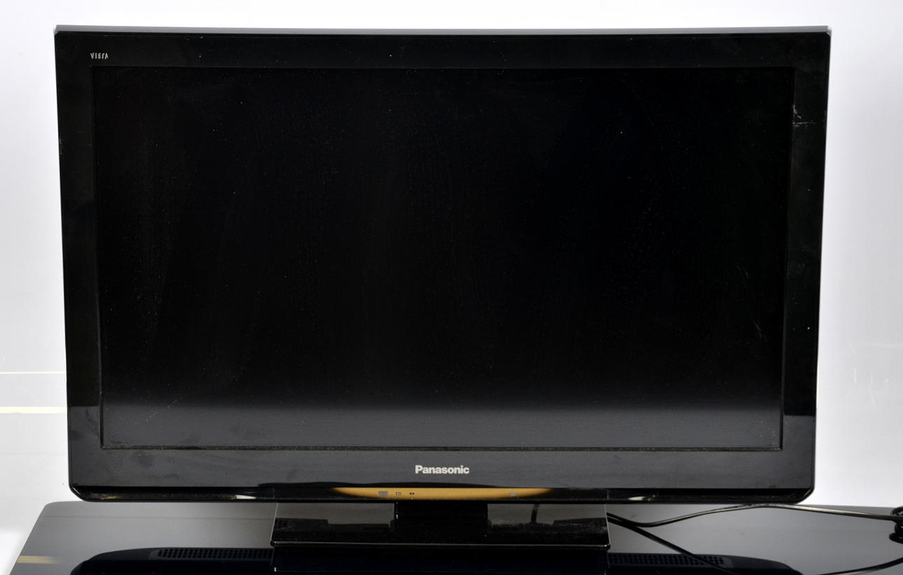 TV, PANASONIC Viera, LCD, 32".