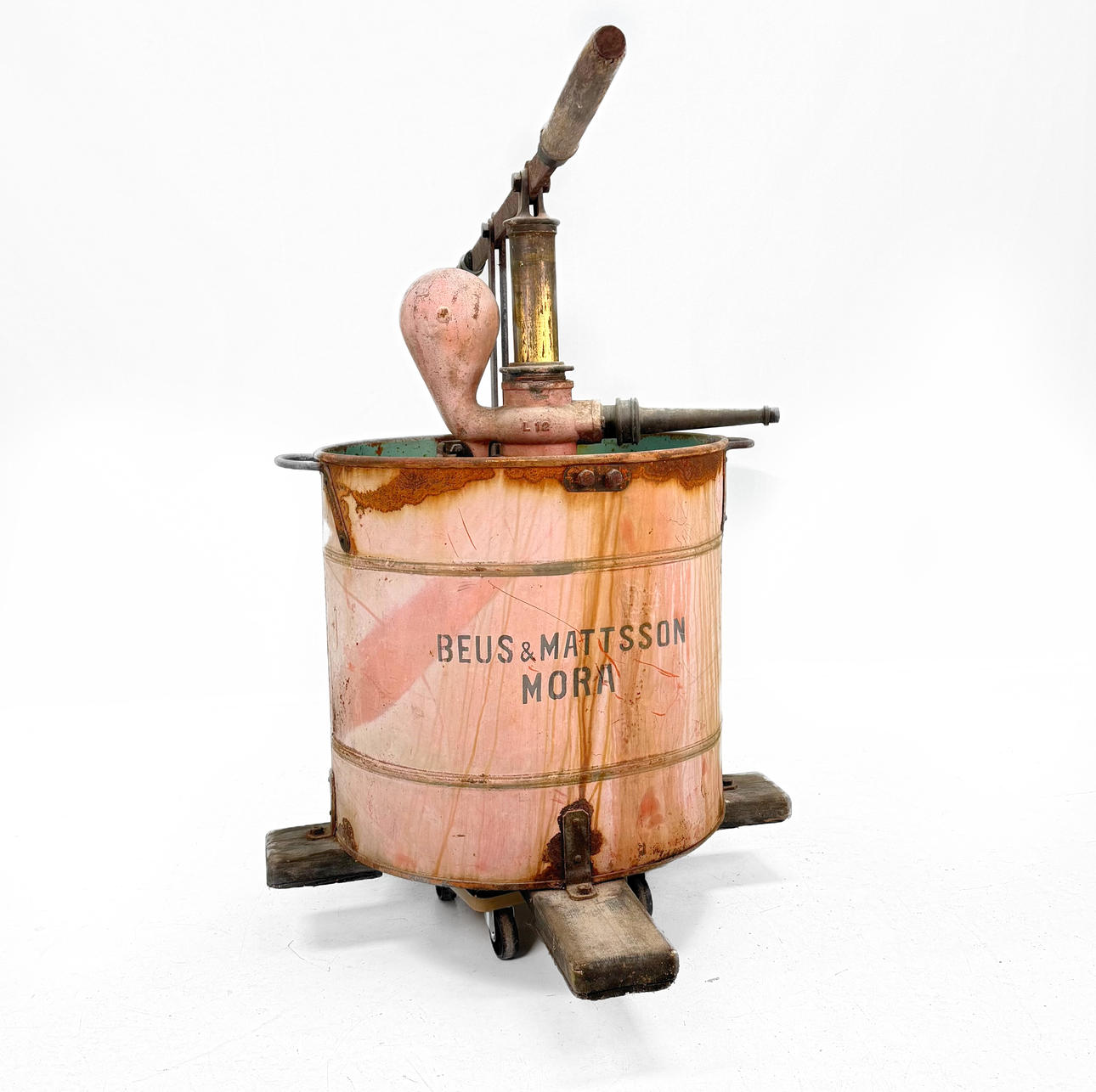 FIRE ENGINE - Beus & Matsson Mora.