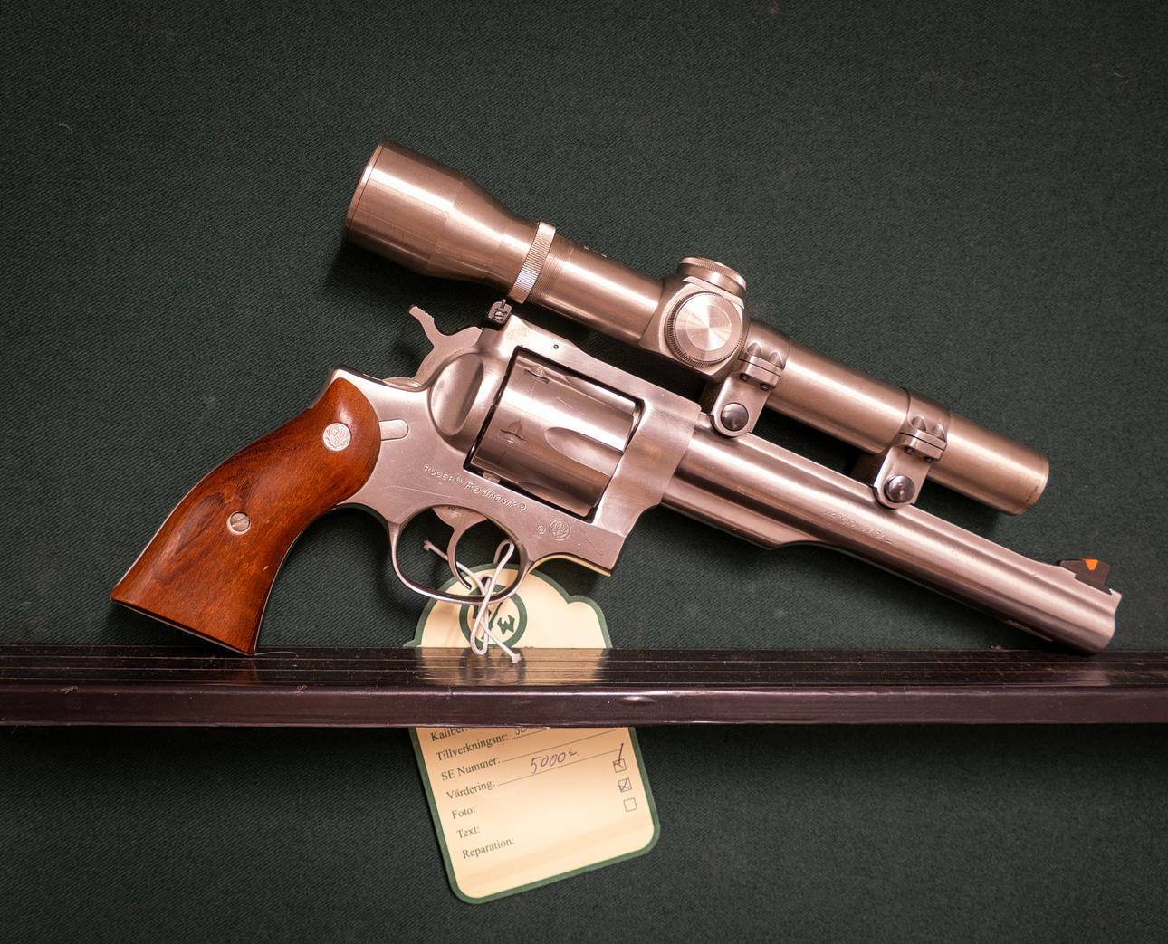 Ruger Redhawk Kaliber 44mag. Tillv.nr. 500-80987. Licensvapen ...