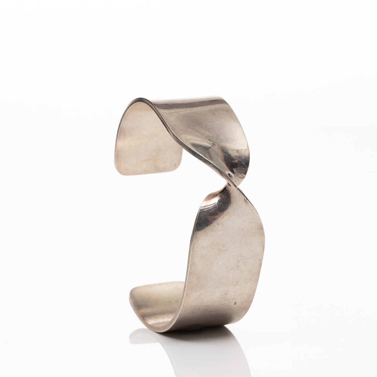 PEKKA PIEKÄINEN. Bracelet, silver, signed.