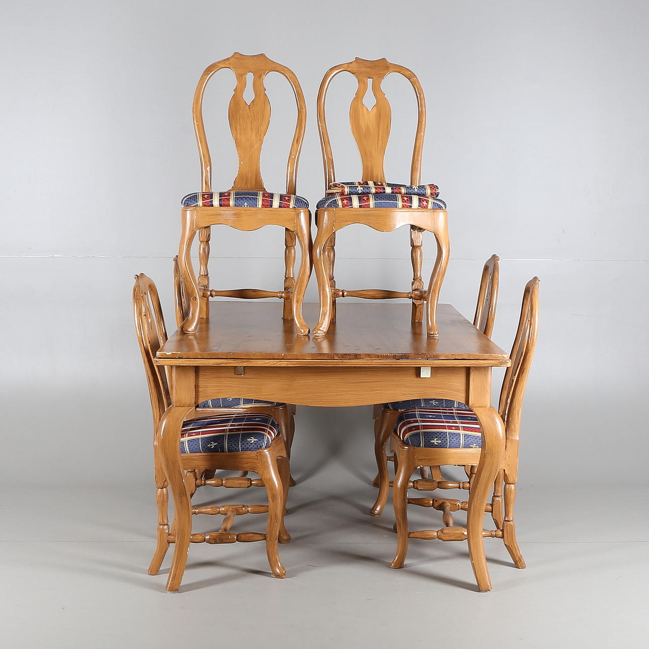 MATSALSGRUPP, 7 delar, trä, rokoko/nyrokoko, 17-1800-tal.