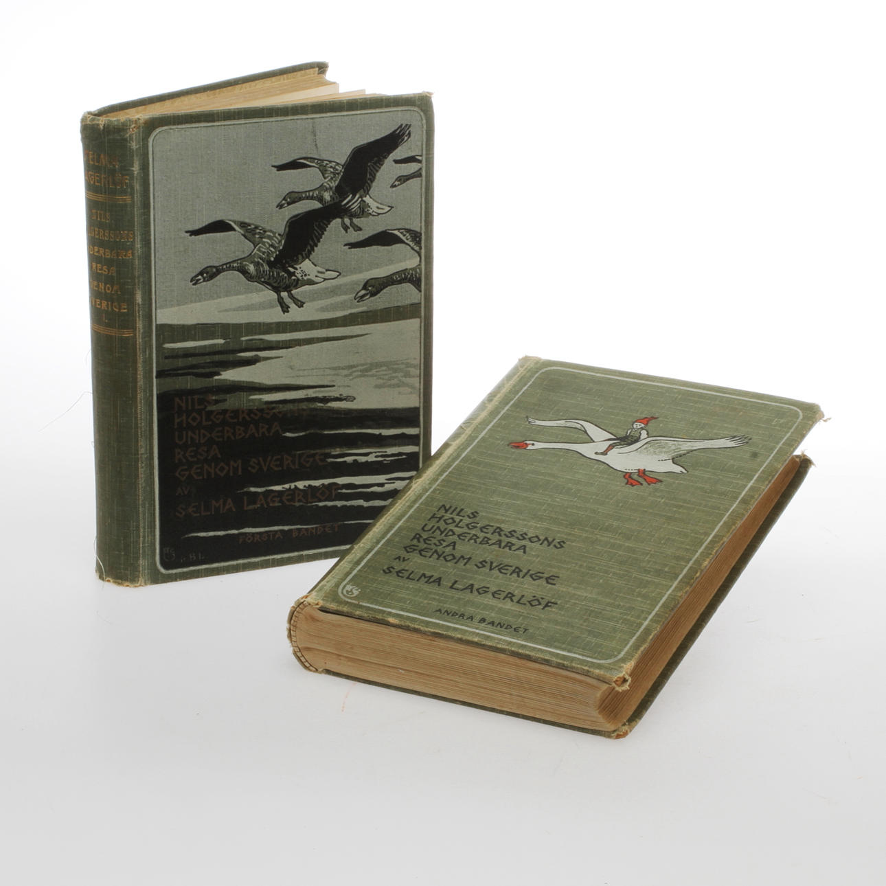 BÖCKER, 2 band, "Nils Holgerssons underbara resa genom Sverige", Selma Lagerlöf, 1906-07.