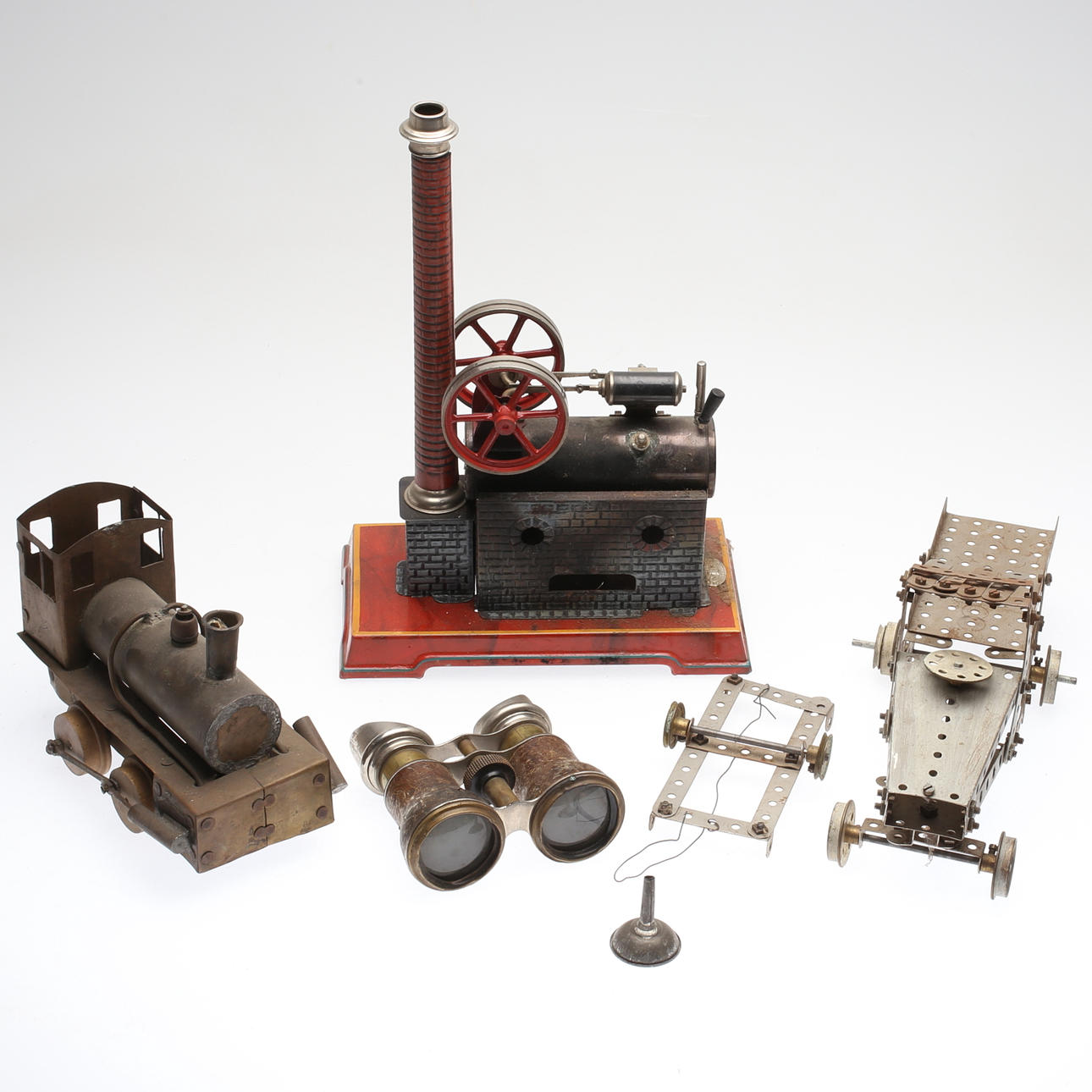 ÅNGMASKIN samt MECCANO, 1900-talets första del.