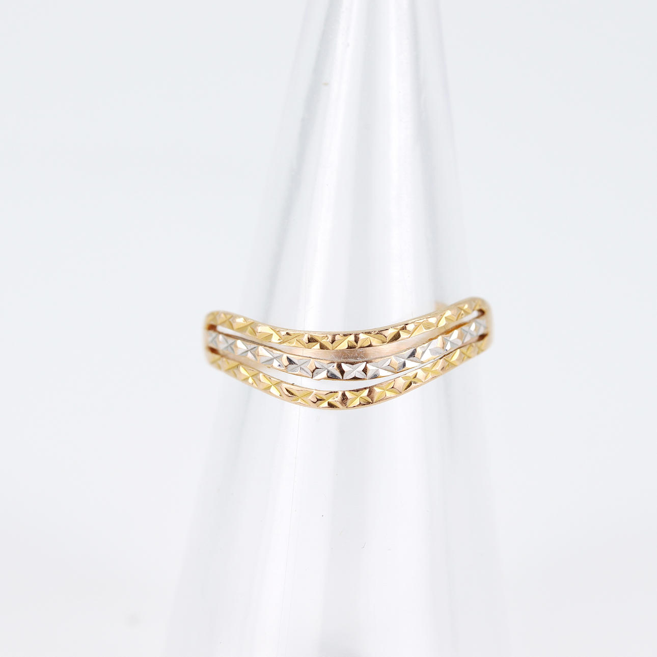 ANILLO DE ORO ROSA DE 18 QUILATES.