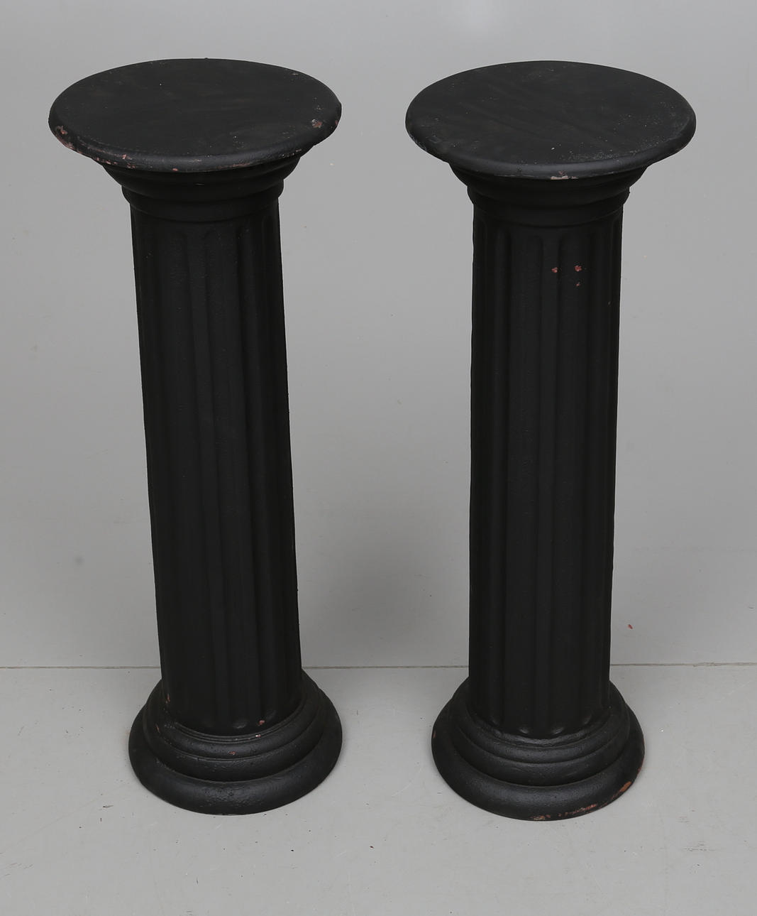 KOLONNER, ett par, gjutjärn, 2000-tal.