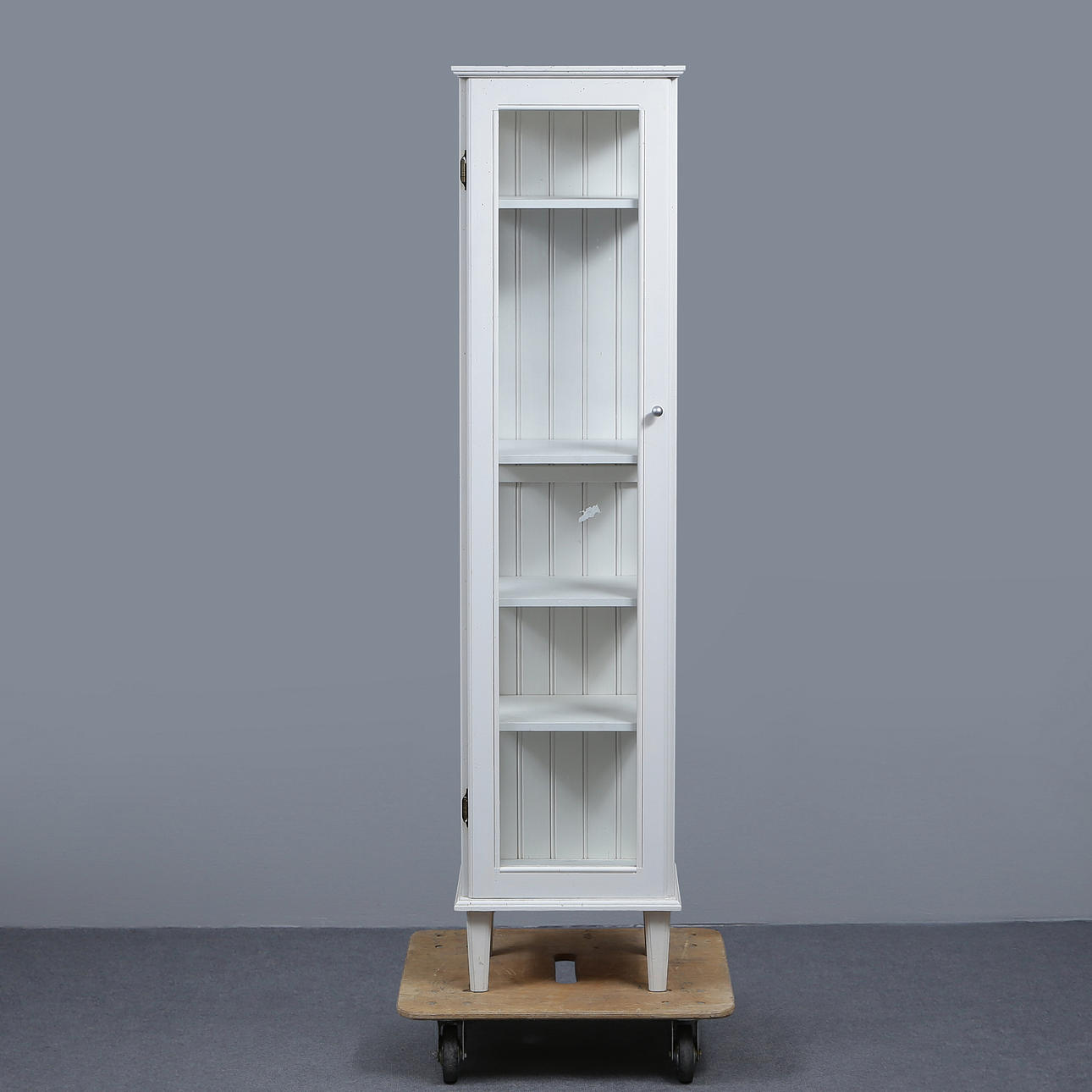 VITRINESKAB, FYRRETRÆ, MODERNE.