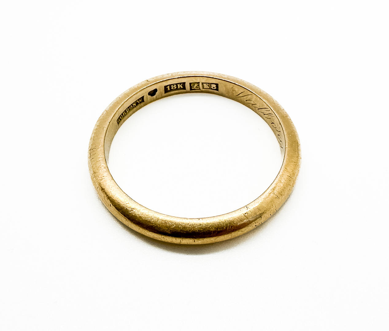 A ring, 18k gold, Gordon. W. 1931.