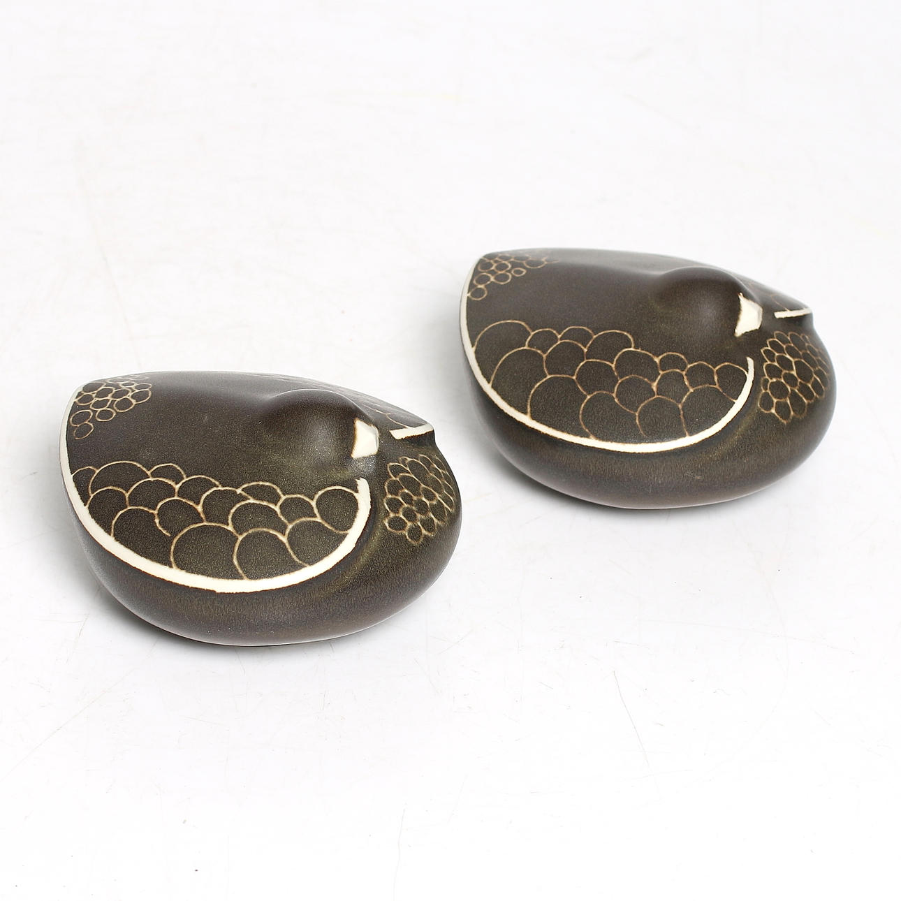 FIGURINER/SKULPTURER, 2 st, keramik, Peter Winqvist, Arabia. 1960/70-tal.