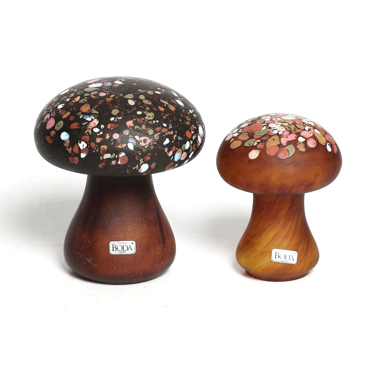 SVAMPAR, 2 st, konstglas, Boda Glasbruk.