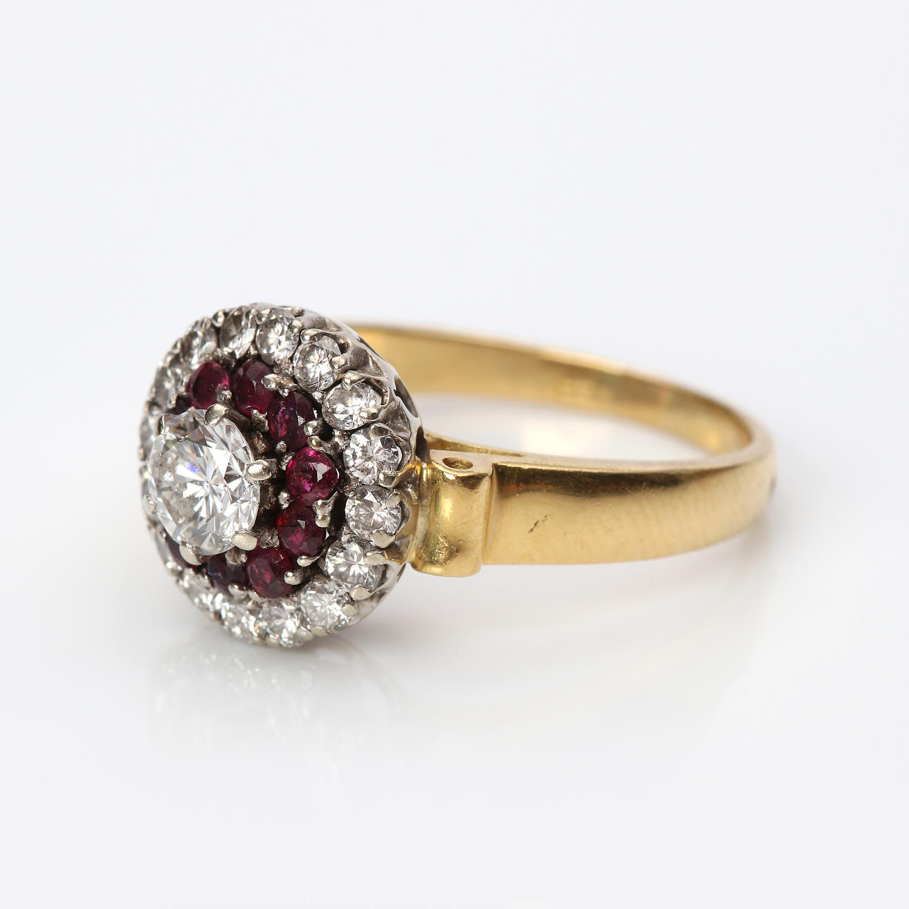 DIAMOND & RUBY RING 18K, 5.8 g.
