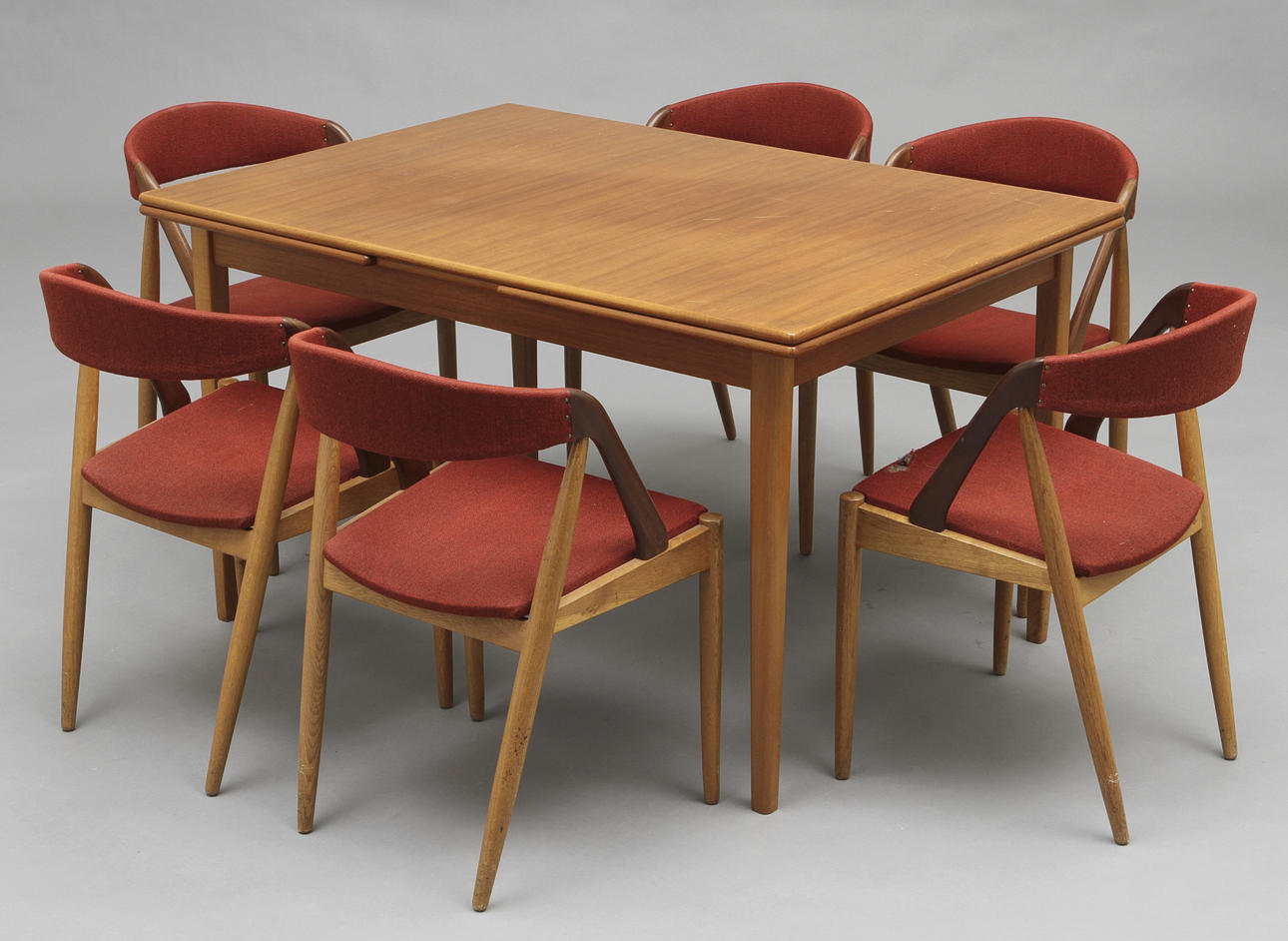 BORD OCH STOLAR, 7 delar, 1900-tal.