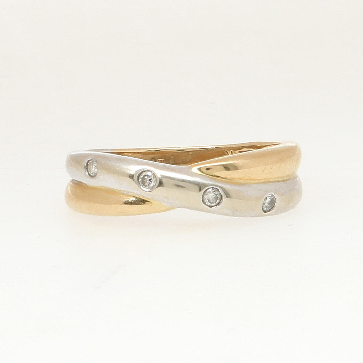 RING, 18K röd- samt vitguld med diamanter, totalt ca 0,10 ct. Vikt 5,0 g.