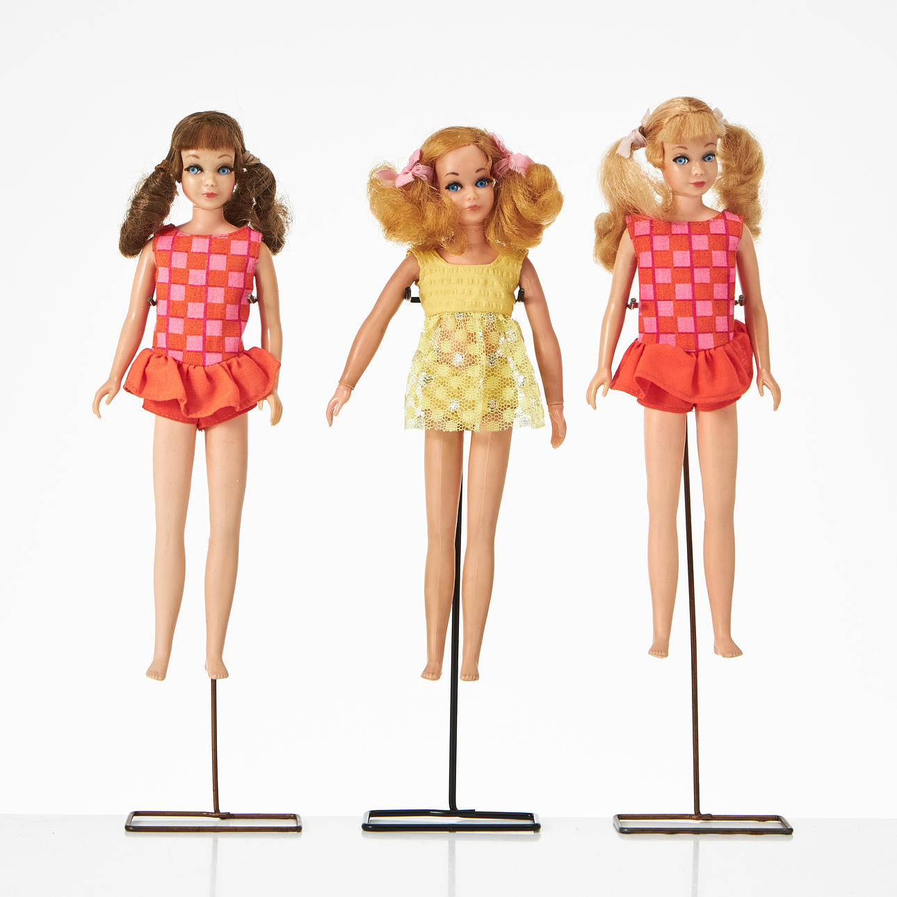 SKIPPER, (3), #1105 BL TNT Blonde & Java Brown Pigtails, #1117 Dramatic New Living Skipper, BL TNT Blonde Pigtails, OUTFITS, (3), #1738 Fancy Pants, #1746 Wooly Winner, #1747 Pink Princess, ( 1969-1973), Mattel.