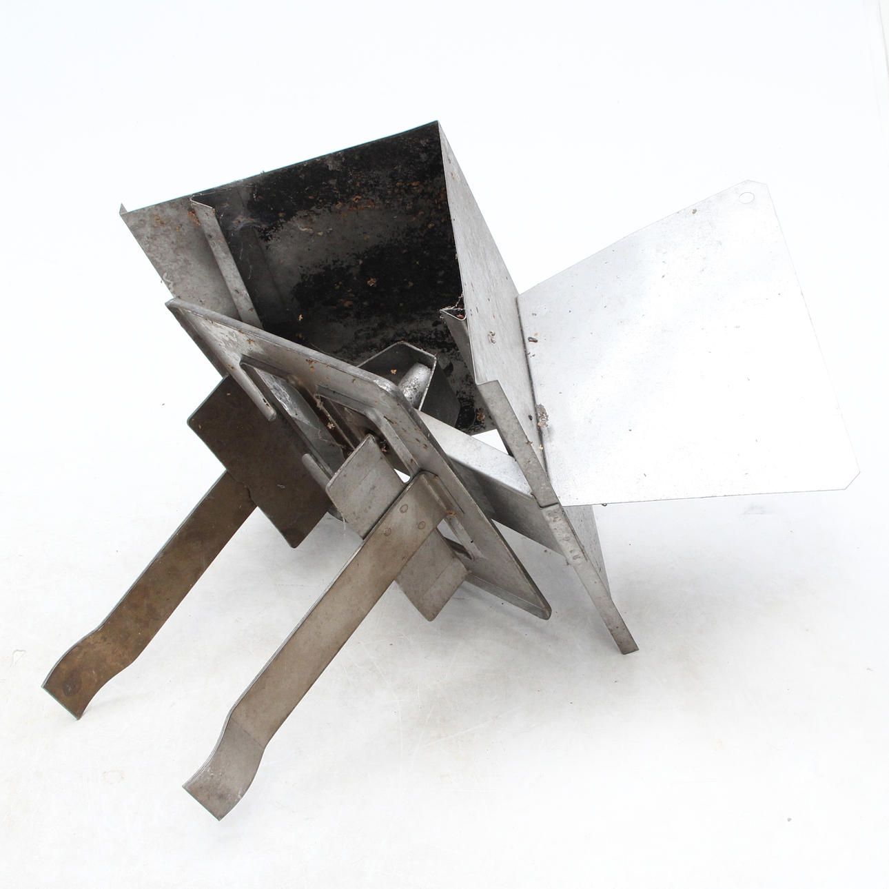 SKORSTENSHUV, metall, modern.