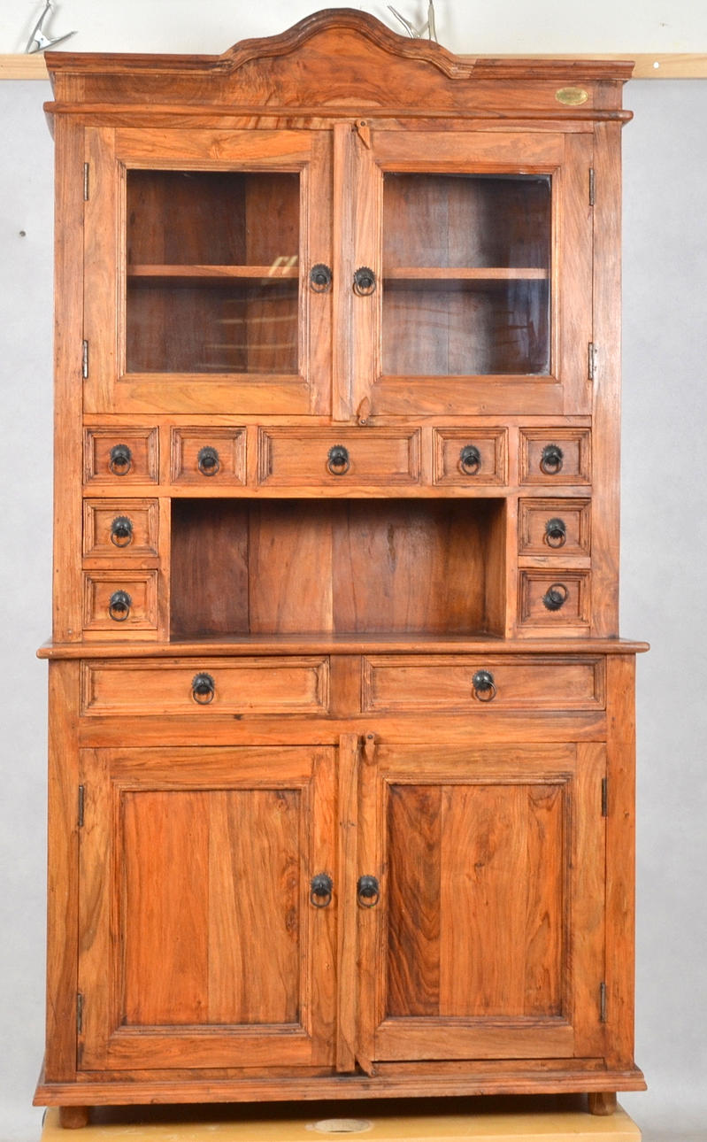 VITRINSKÅP, modern tillverkning.