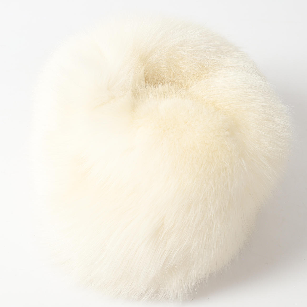 PELSHAT, hvid mink, Pelshue, Tranås.