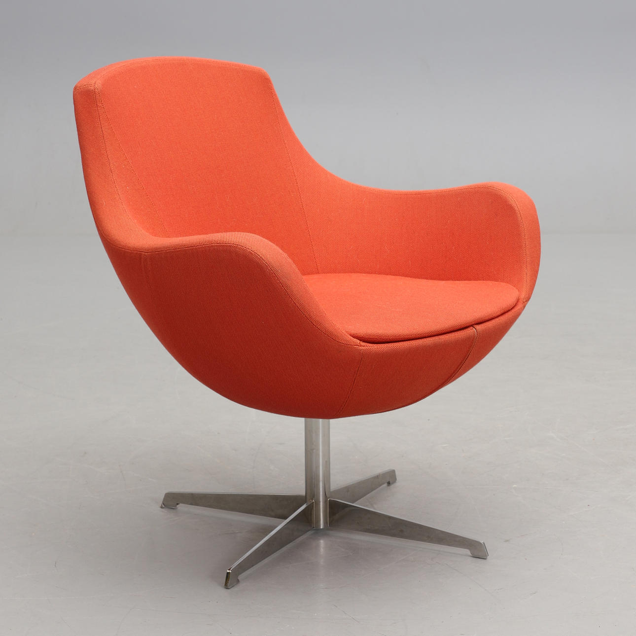 SPINNING ARMCHAIR, modern production.