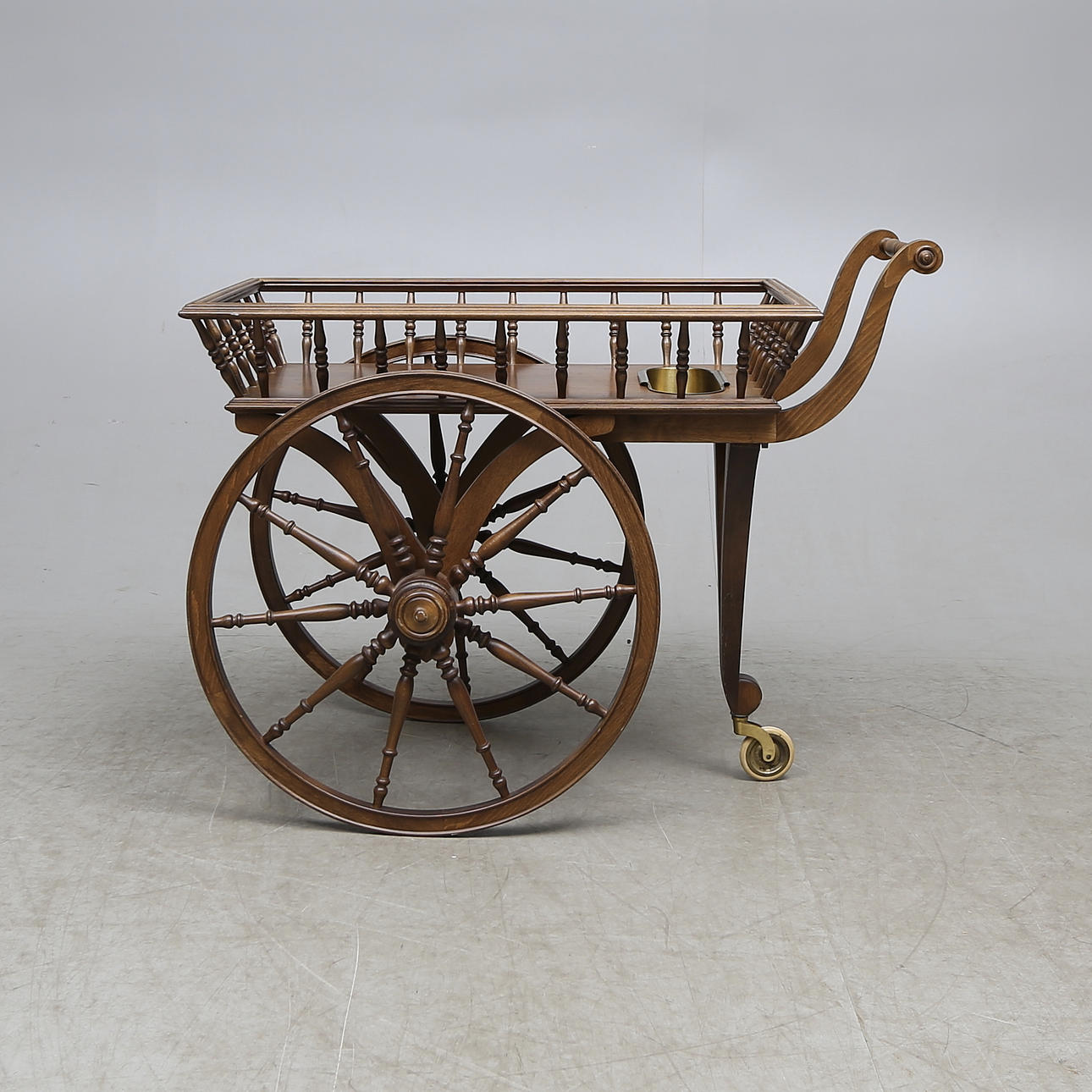 SERVERINGSVAGN, engelsk stil, sent 1900-tal.